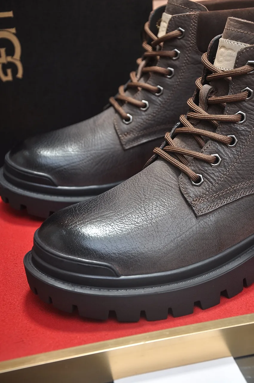 Men's shoes 💰640💶 [UGG] (full wool lining) top-end high-quality fur-in-one warm snow boots from Australia's warm luxury brand men's shoes, UGG-5877 official website synchronized, made of imported cowhide, carefully sewn...Imported rubber foam outsole (comfortable, soft, wear-resistant) The quality is really great...Exquisite workmanship, you can't put it down at first sight, available in sizes 39-44